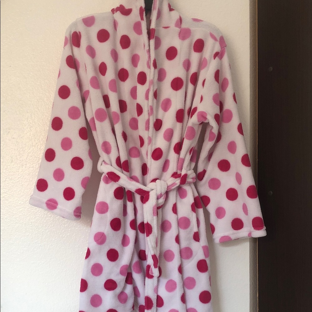 Ulta Beauty Pink and White Plush Robe bata de baño para niñas blanco botones